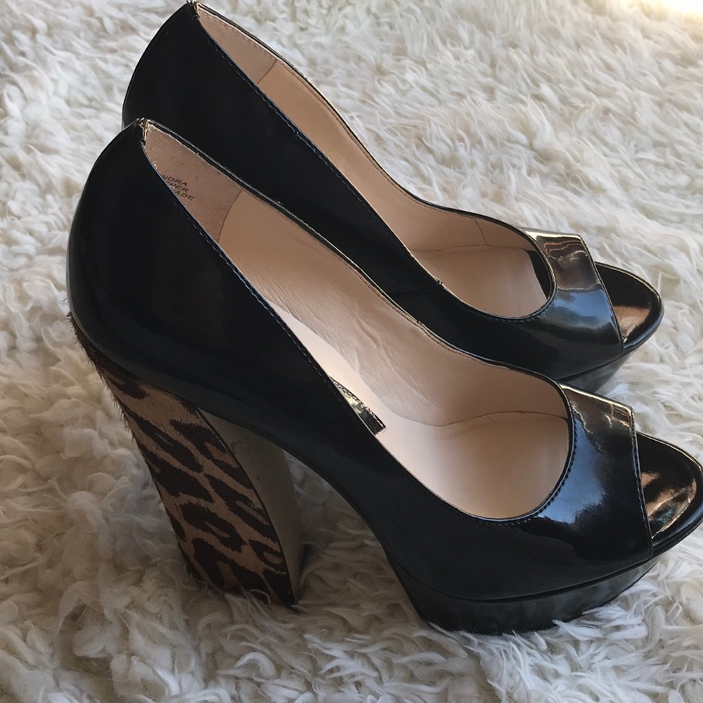 Heels - Picture 2 of 2